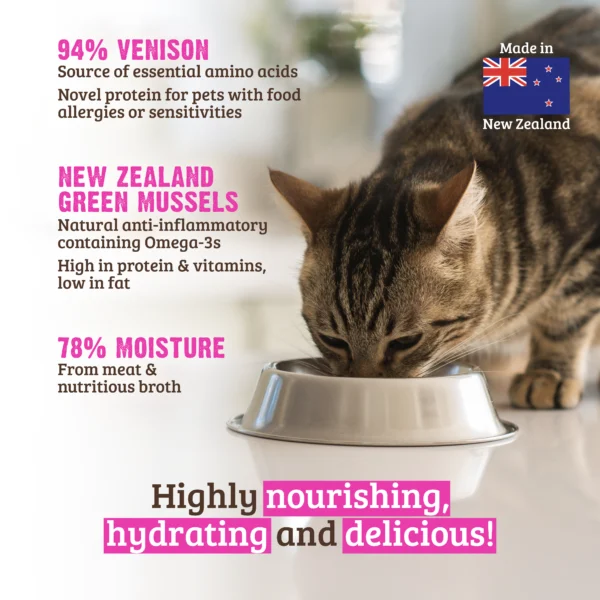 RAWZ_WebsiteCarousel_Cat_Venison&GreenMussels_LIFESTYLE